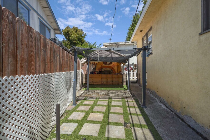 More Photos Of 152-158 Smalley Ave, Hayward Apartments For Sale
