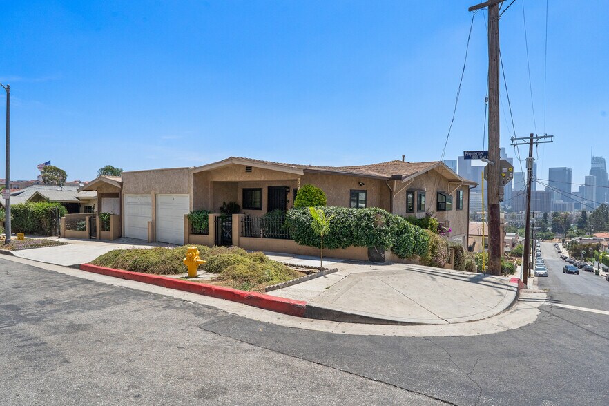 More Photos Of 1026 Figueroa Ter, Los Angeles Apartments For Sale