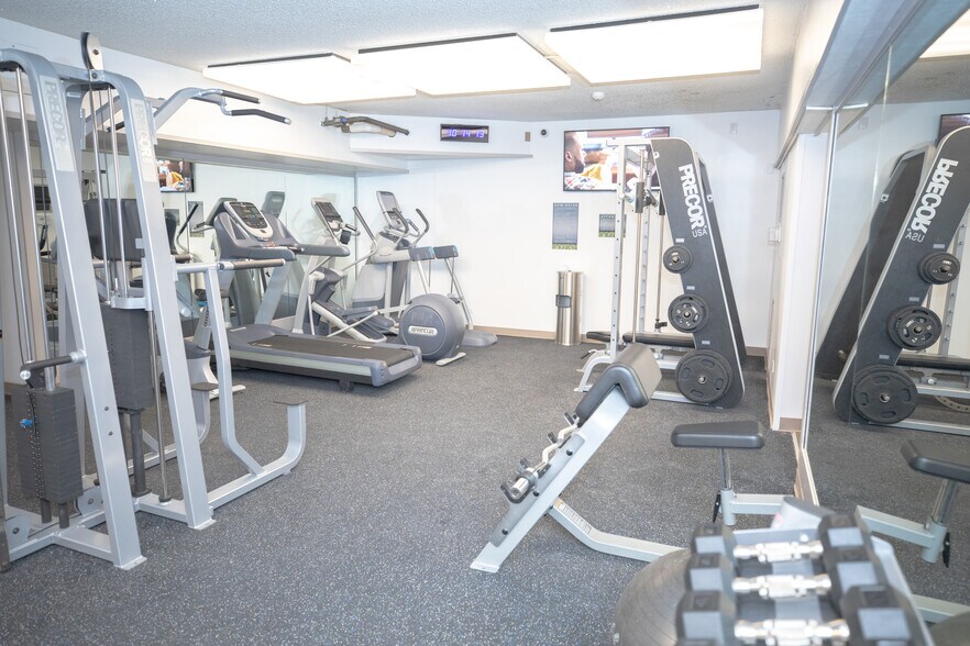 More Photos Of 1750 Kalakaua Ave, Honolulu Apartments For Sale