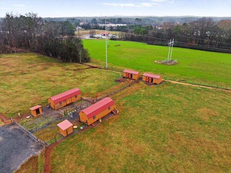 More Photos Of 3922 Highway 2, Cohutta Flex For Sale