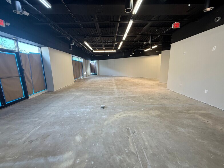 More Photos Of 11750 Business Park Dr, Waldorf General Retail For Lease