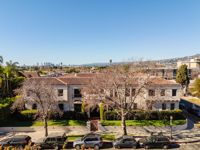 More Photos Of 455 N Sycamore Ave, Los Angeles Apartments For Sale