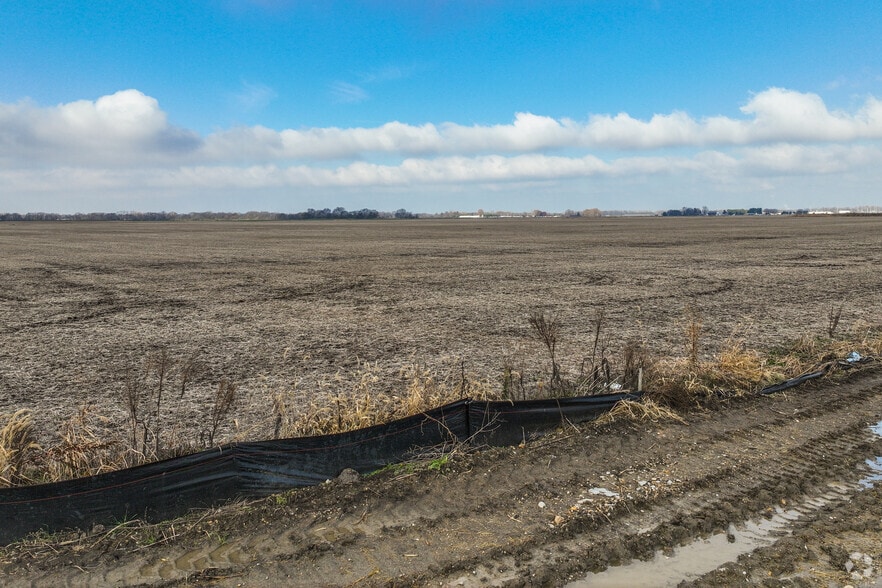 More Photos Of Rickenbacker South, Lockbourne Land For Sale