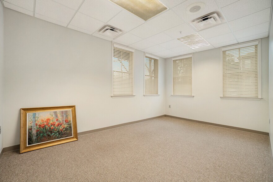 More Photos Of 11600 Atlantis Pl, Alpharetta Medical For Sale