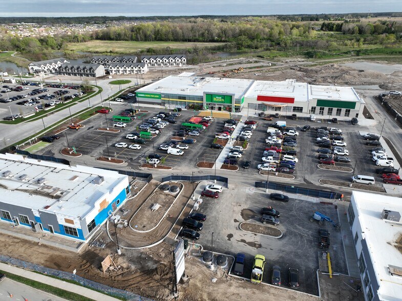 More Photos Of 1300 Fanshawe Park Rd E, London Unknown For Lease