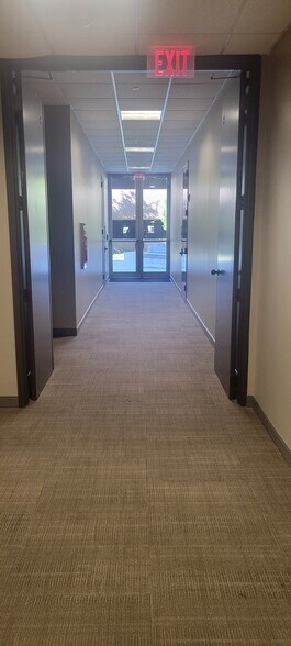 More Photos Of 6075 Poplar Ave, Memphis Coworking Space