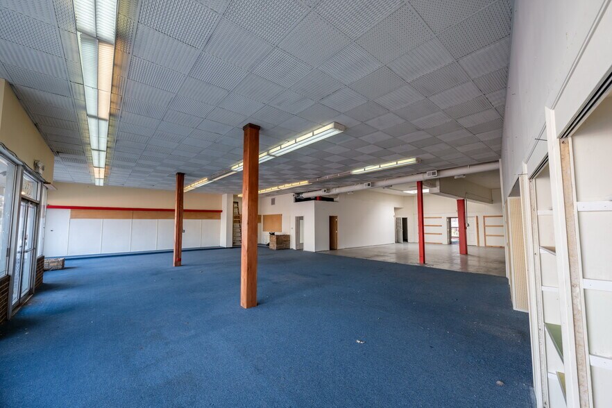More Photos Of 1839 W Broad St, Richmond Storefront For Sale