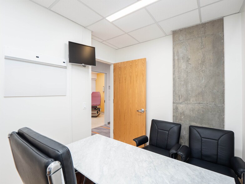 More Photos Of 360 E 72nd St, New York Apartments For Sale