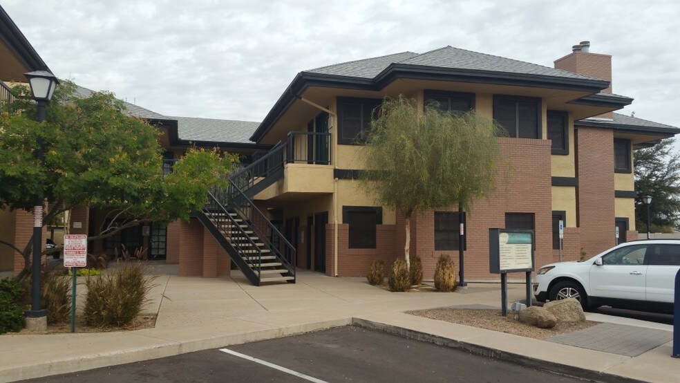 More Photos Of 2345 S Alma School Rd, Mesa Office For Lease