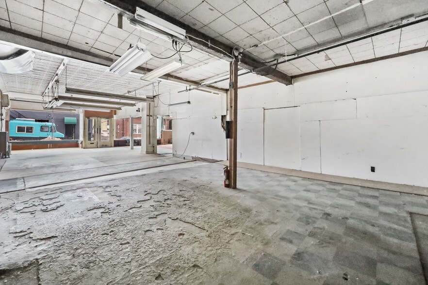 More Photos Of 152-156 River Road Ext, Cos Cob Freestanding For Lease