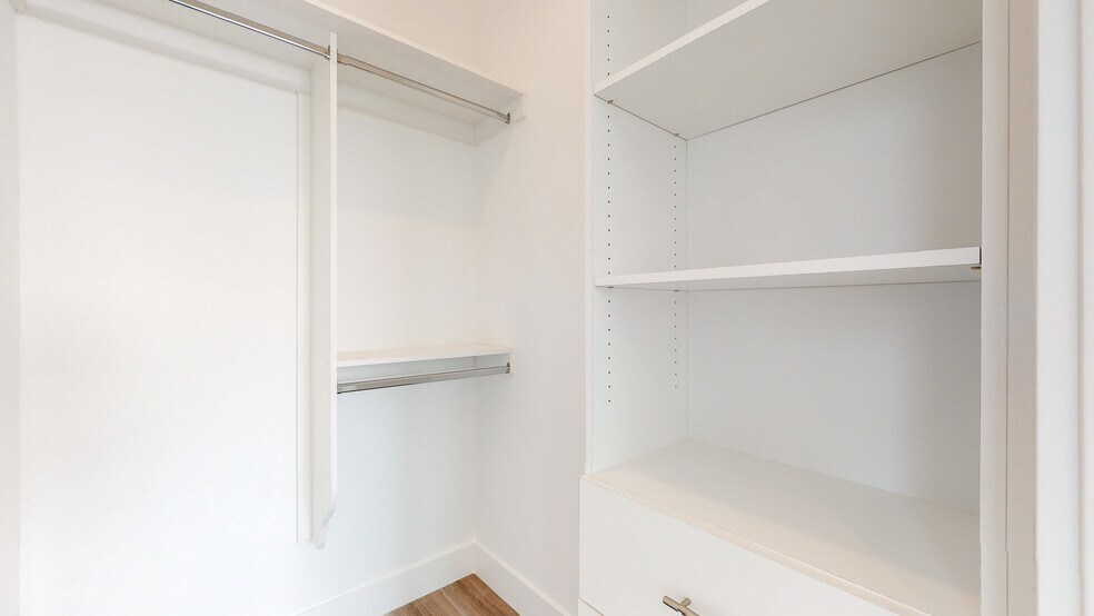 More Photos Of 525 N Normandie Ave, Los Angeles Apartments For Sale