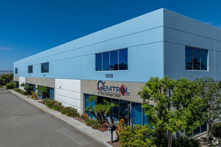 More Photos Of 3021-3035 E La Jolla St, Anaheim Warehouse For Lease