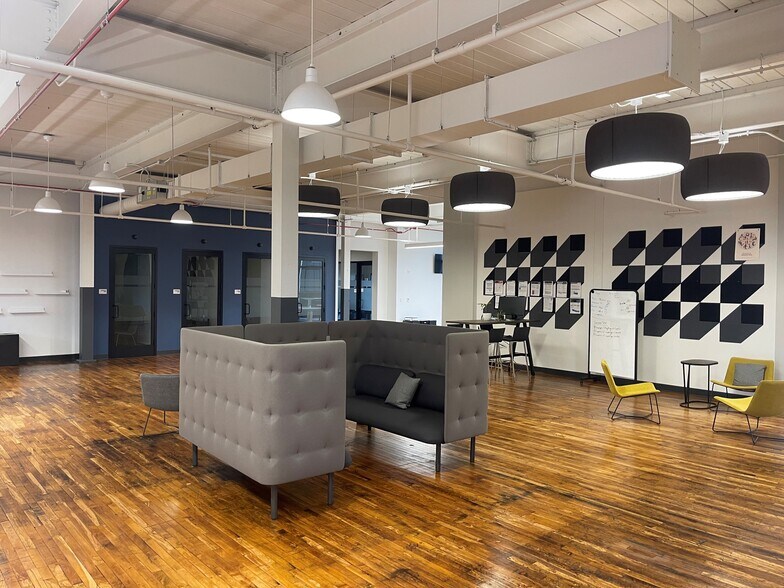 More Photos Of 1835-1837 Broadway St, Charlottesville Office For Lease