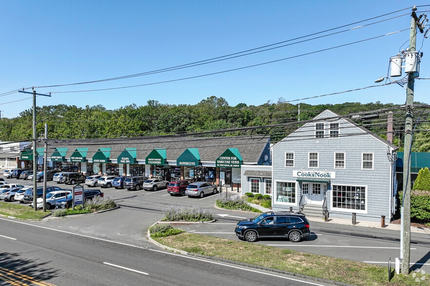 More Photos Of 35-39 Danbury Rd, Wilton Storefront For Lease
