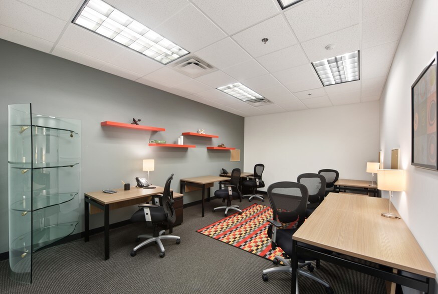More Photos Of 2219 Rimland Dr, Bellingham Office For Lease