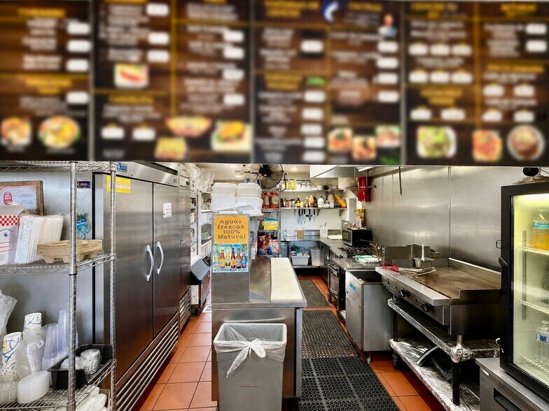 More Photos Of 5666 Etiwanda Ave, Jurupa Valley Storefront For Sale
