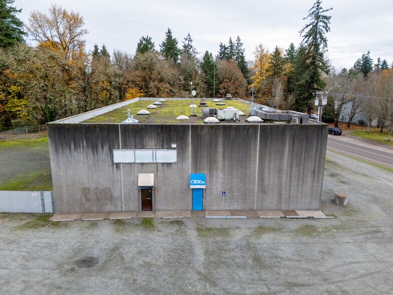 Primary Photo Of 1555-1557 SE Crystal Lake Dr, Corvallis Warehouse For Lease