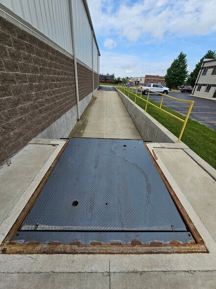 More Photos Of 22793 Citation Rd, Frankfort Industrial For Lease