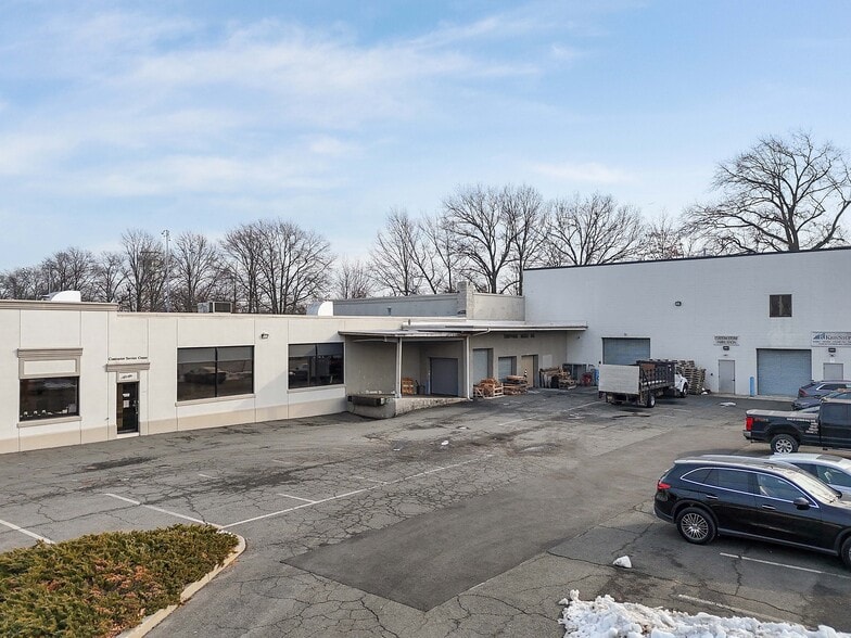 More Photos Of 472 E Westfield Ave, Roselle Park Light Manufacturing For Lease