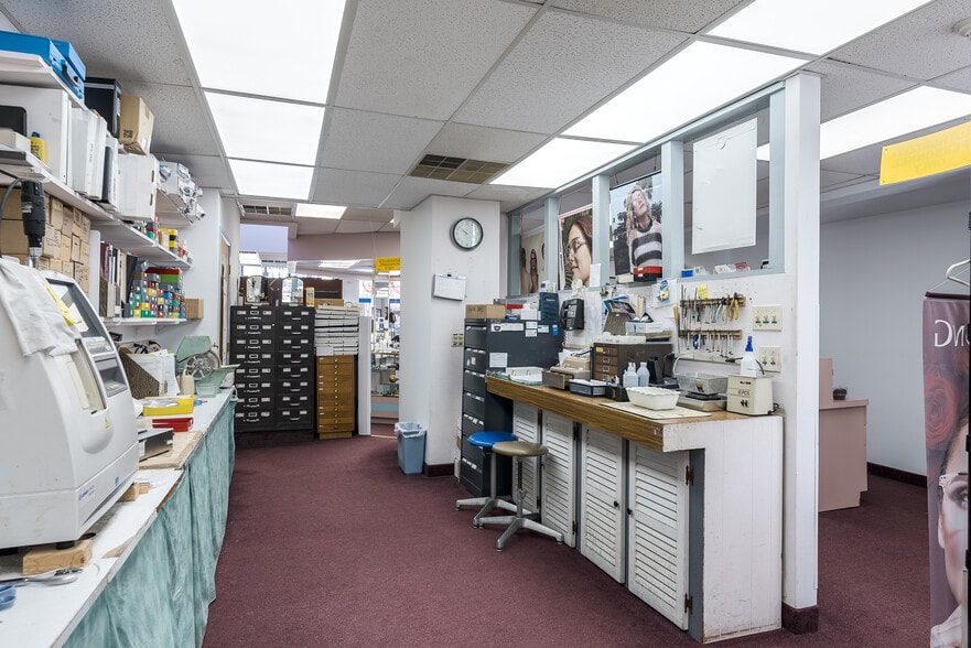 More Photos Of 380-384 Bloomfield Ave, Caldwell Storefront For Sale
