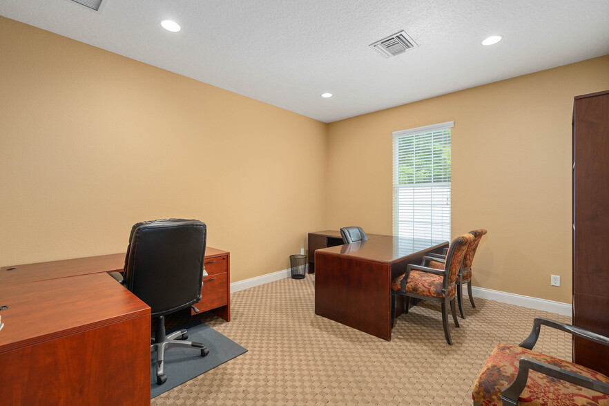 More Photos Of 3217 Corrine Dr, Orlando Office For Lease