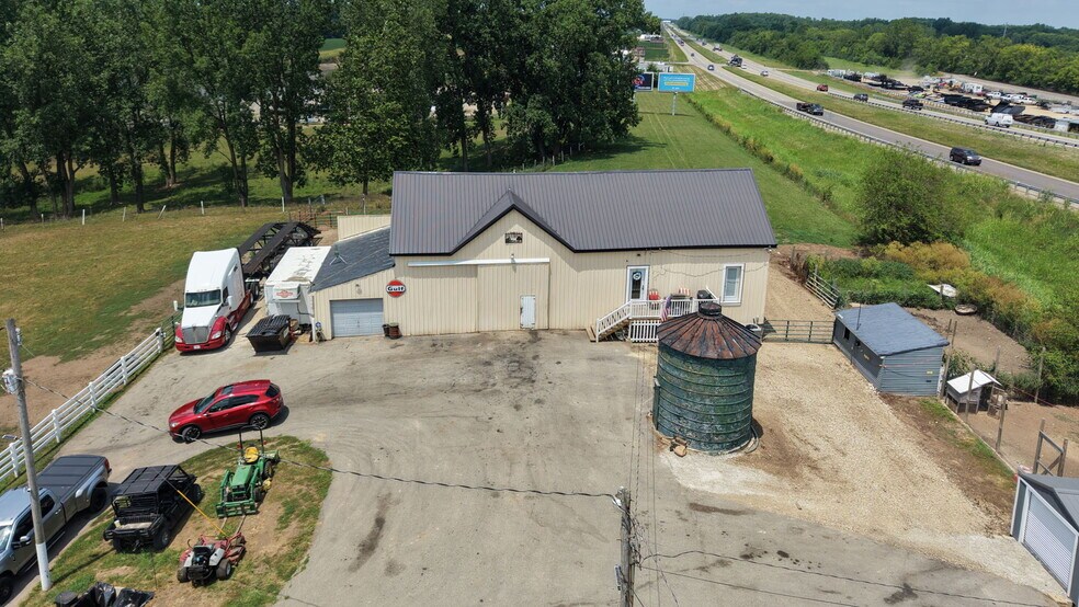 More Photos Of 1520 Island Rd, Circleville Multifamily For Sale