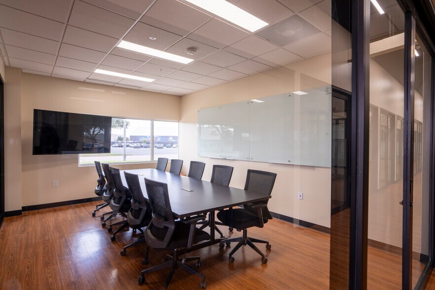 More Photos Of 25140 Kingsland, Katy Coworking Space