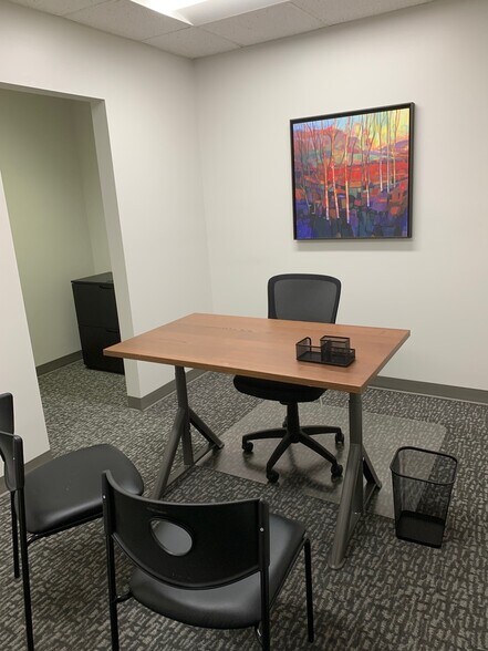 More Photos Of 210 13th Avenue Pl NW, Hickory Medical For Lease