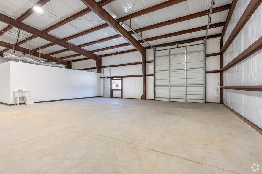 More Photos Of 17540 Matany Rd, Justin Distribution For Sale