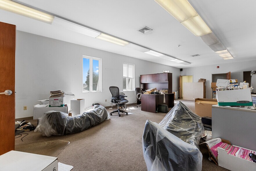 More Photos Of 805 Lafayette Ave, Hawthorne Auto Repair For Sale