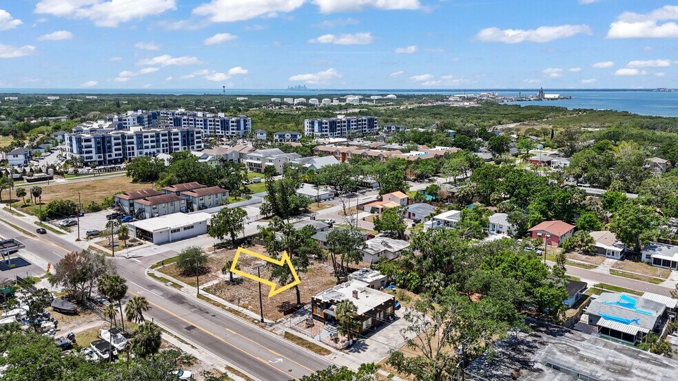 More Photos Of 6719 S West Shore Blvd, Tampa Office For Sale