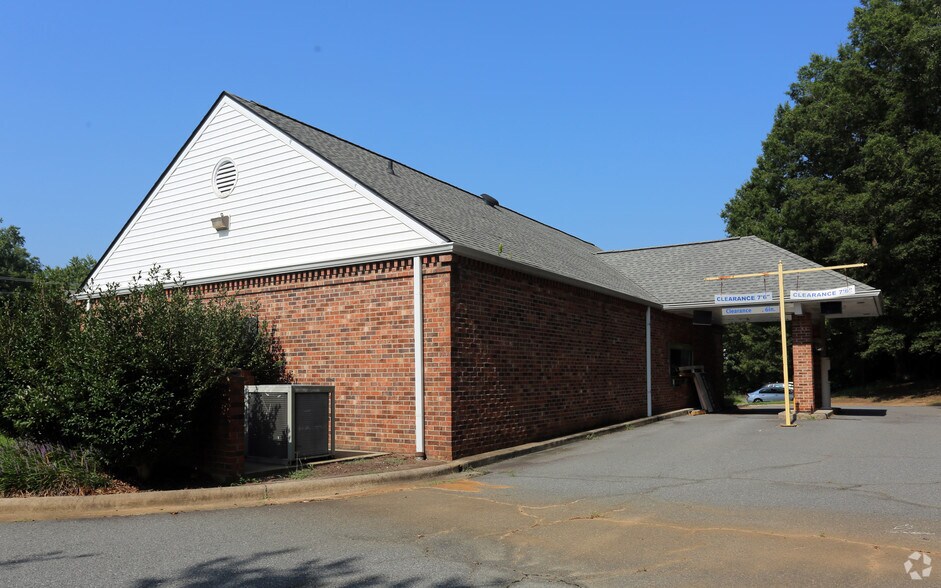 More Photos Of 200 Statesville Blvd, Salisbury Bank For Sale