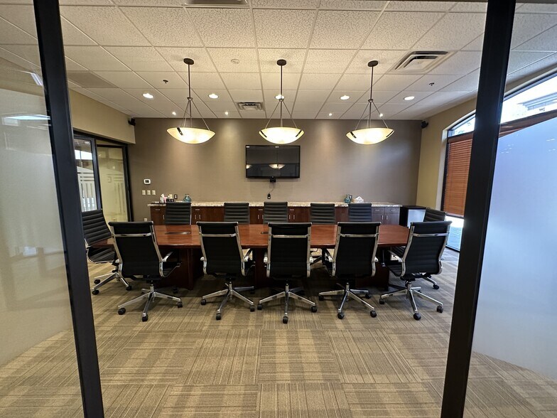 More Photos Of 2239 W Baseline Rd, Tempe Coworking Space