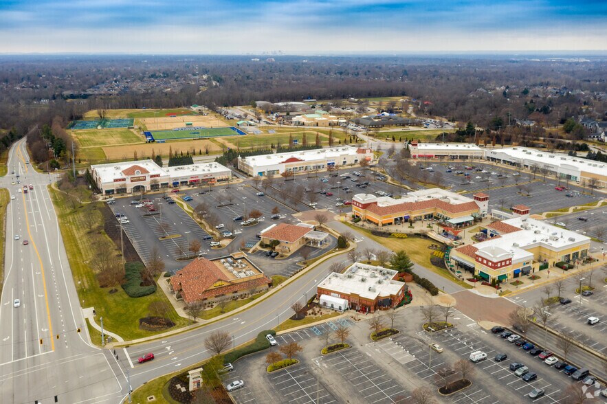 More Photos Of 4302-4330 Summit Plaza Dr, Louisville Unknown For Lease