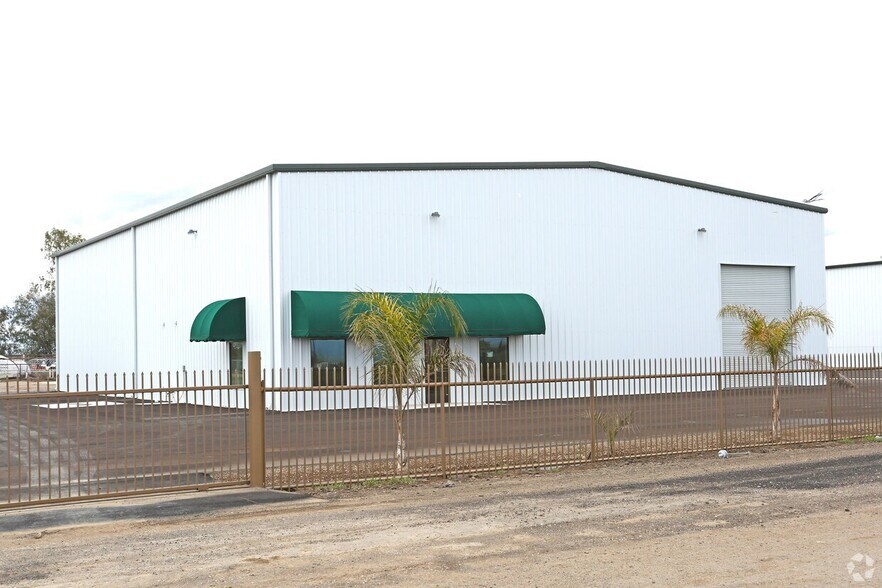 Primary Photo Of 6659 Cherry ave, Bakersfield Industrial For Lease