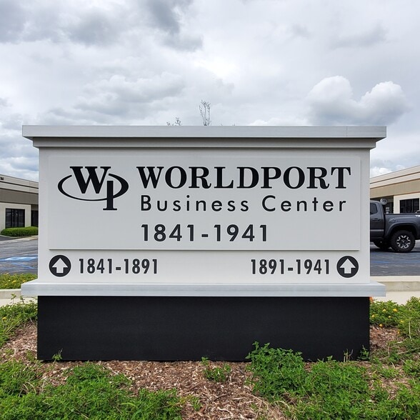 Primary Photo Of 1861 N Gaffey St, San Pedro Flex For Lease