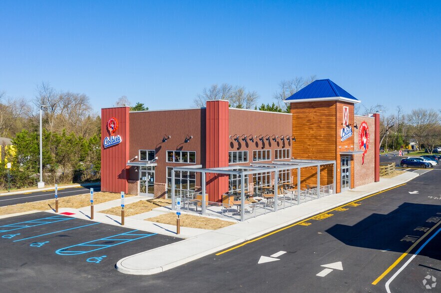 Primary Photo Of 1643 Route 38, Mount Holly Township Fast Food For Sale