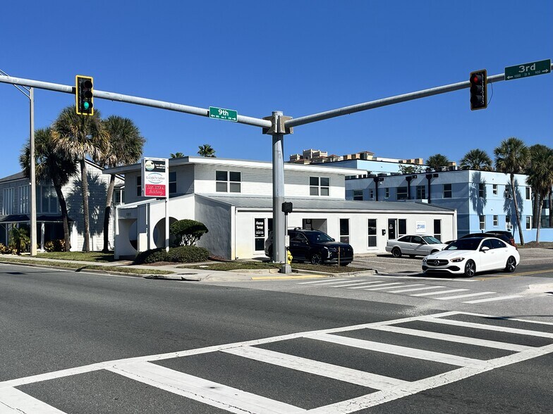 More Photos Of 235 9th Ave N, Jacksonville Beach Loft Creative Space For Lease