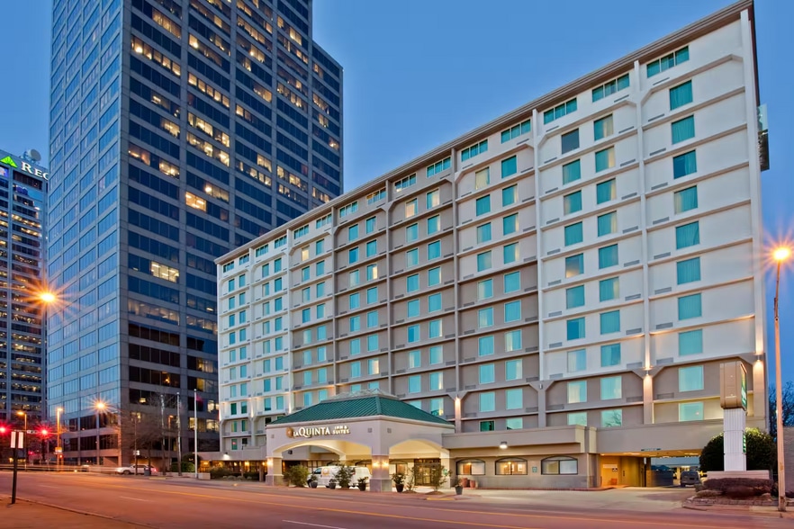 More Photos Of 617 S Broadway, Little Rock Hotel For Sale