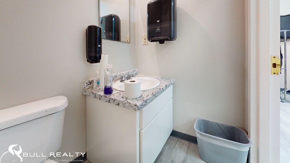 More Photos Of 2680 Lawrenceville Hwy, Decatur Medical For Lease