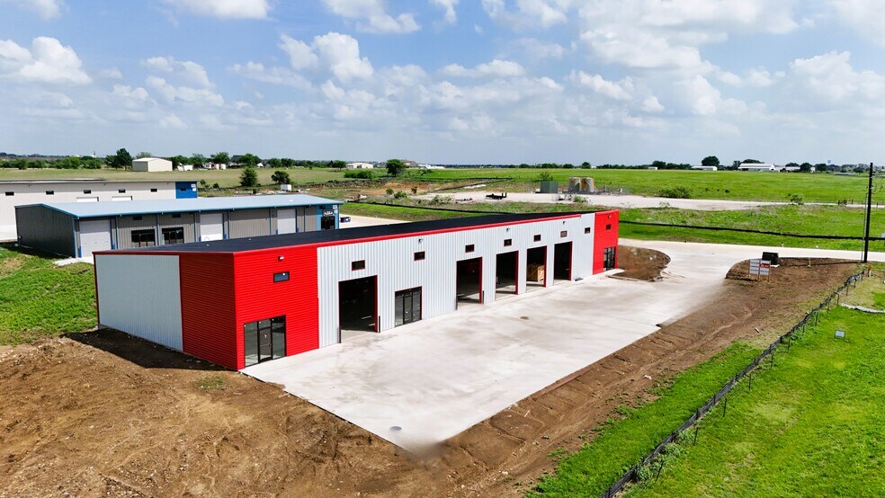 More Photos Of Building 1, 8137 Florance Rd, Northlake Light Distribution For Sale