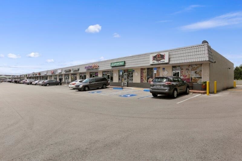 More Photos Of 22753-22841 State Road 7, Boca Raton Storefront Retail Office For Lease