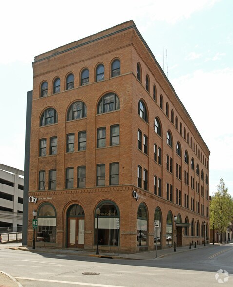 More Photos Of 10 Hale St, Charleston Loft Creative Space For Sale