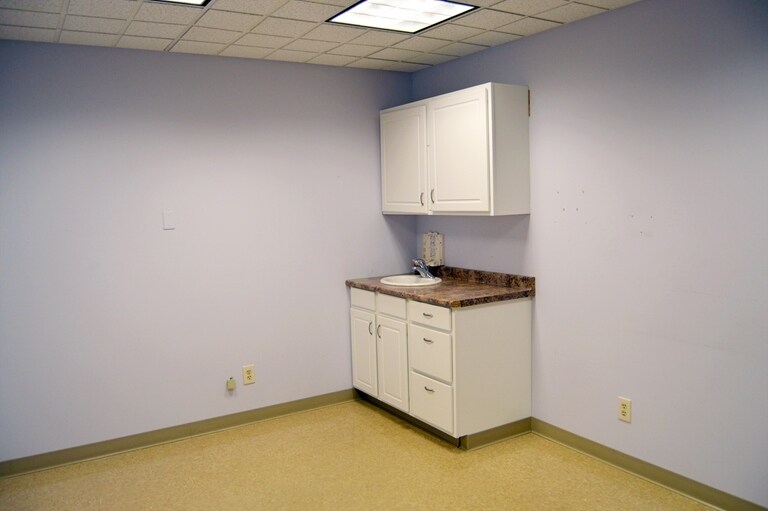 More Photos Of 550 Orchard Park Rd, West Seneca Medical For Lease