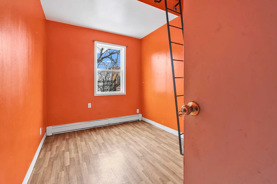 More Photos Of 1422 Astoria Blvd, Astoria Apartments For Sale