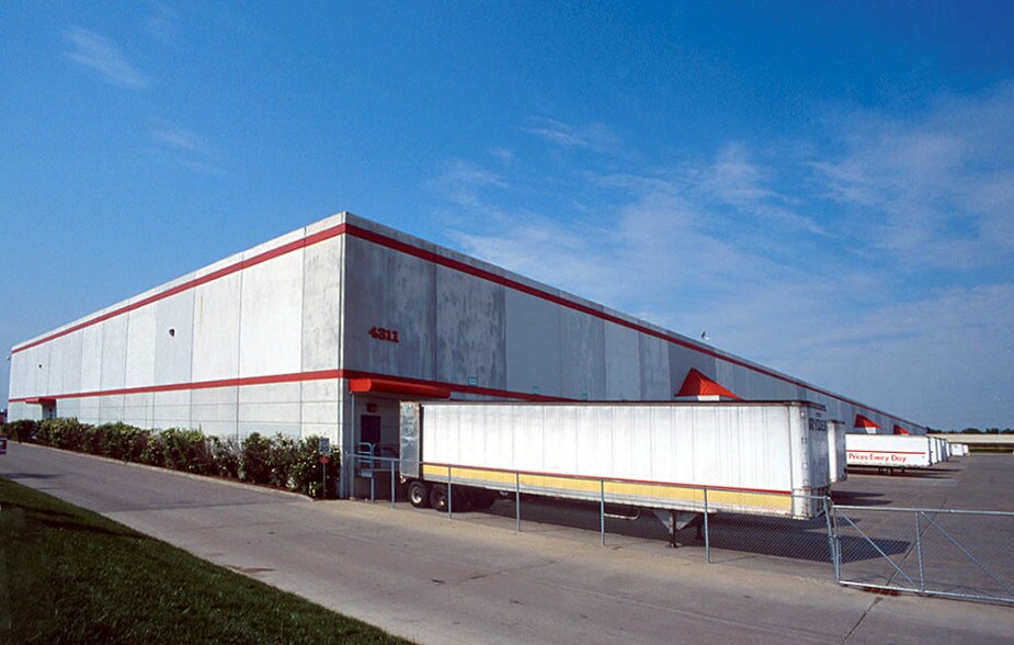 More Photos Of 4311 Janitrol Rd, Columbus Warehouse For Lease