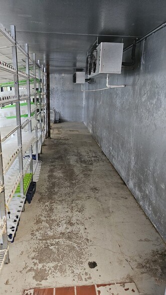 More Photos Of 3153 Joliet Ave, Missouri Valley Convenience Store For Sale