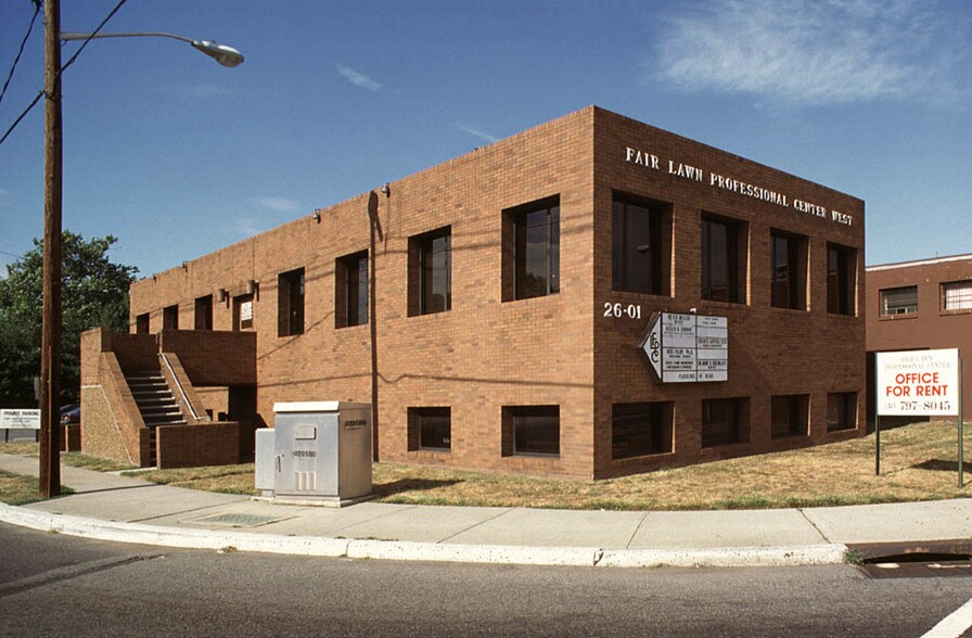 More Photos Of 26-01 Broadway, Fair Lawn Office For Lease