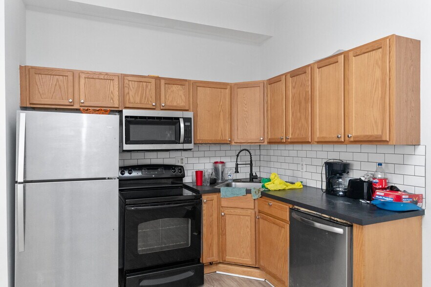 More Photos Of 1305 N 15th St, Philadelphia Apartments For Sale