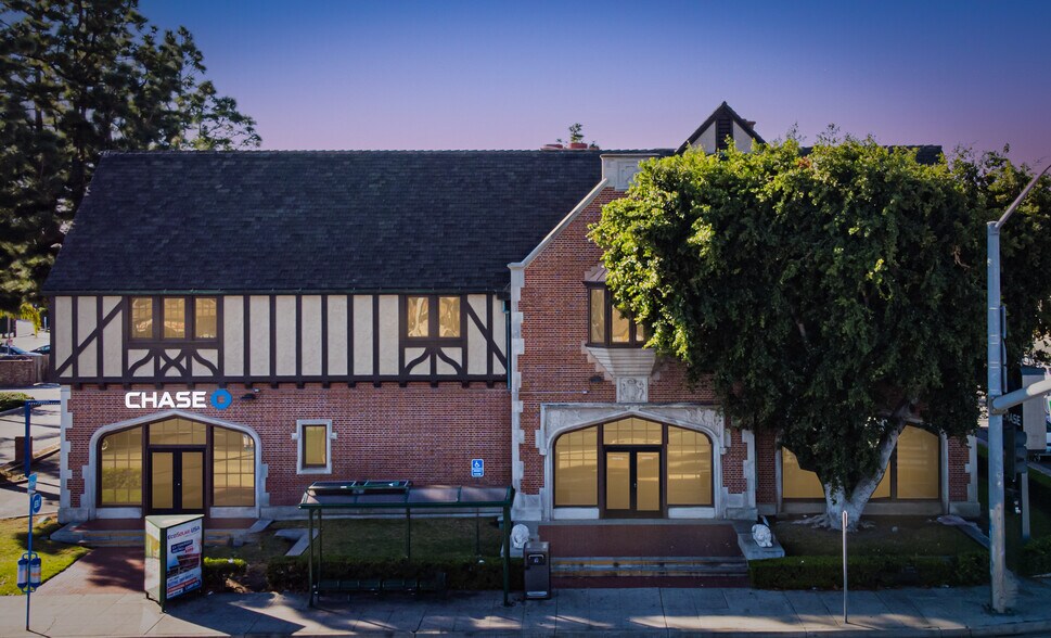 More Photos Of 14011 Beach Blvd, Westminster Bank For Sale